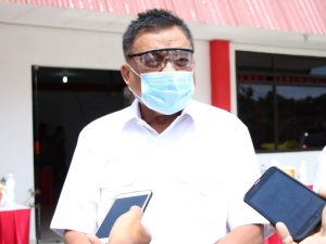 gubernur Olly Dondokambey
