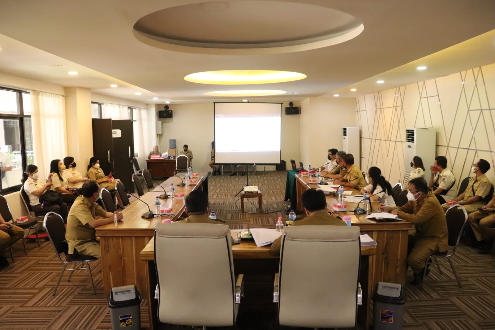 Rapat Bappeda Manado 1