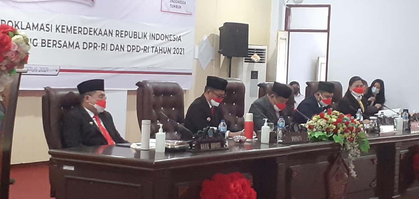 Bupati Minut paripurna 1