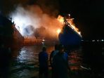 Kapal-terbakar-bitung