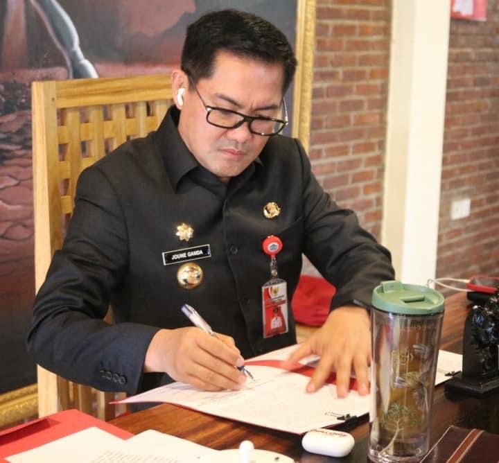 ECFAE091-A916-4D54-AB2A-D9B10AECF13F