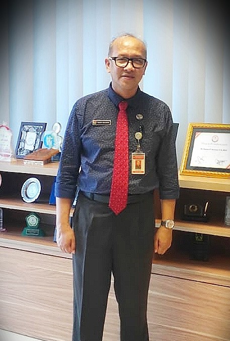 foto Dr Tommy Soleman