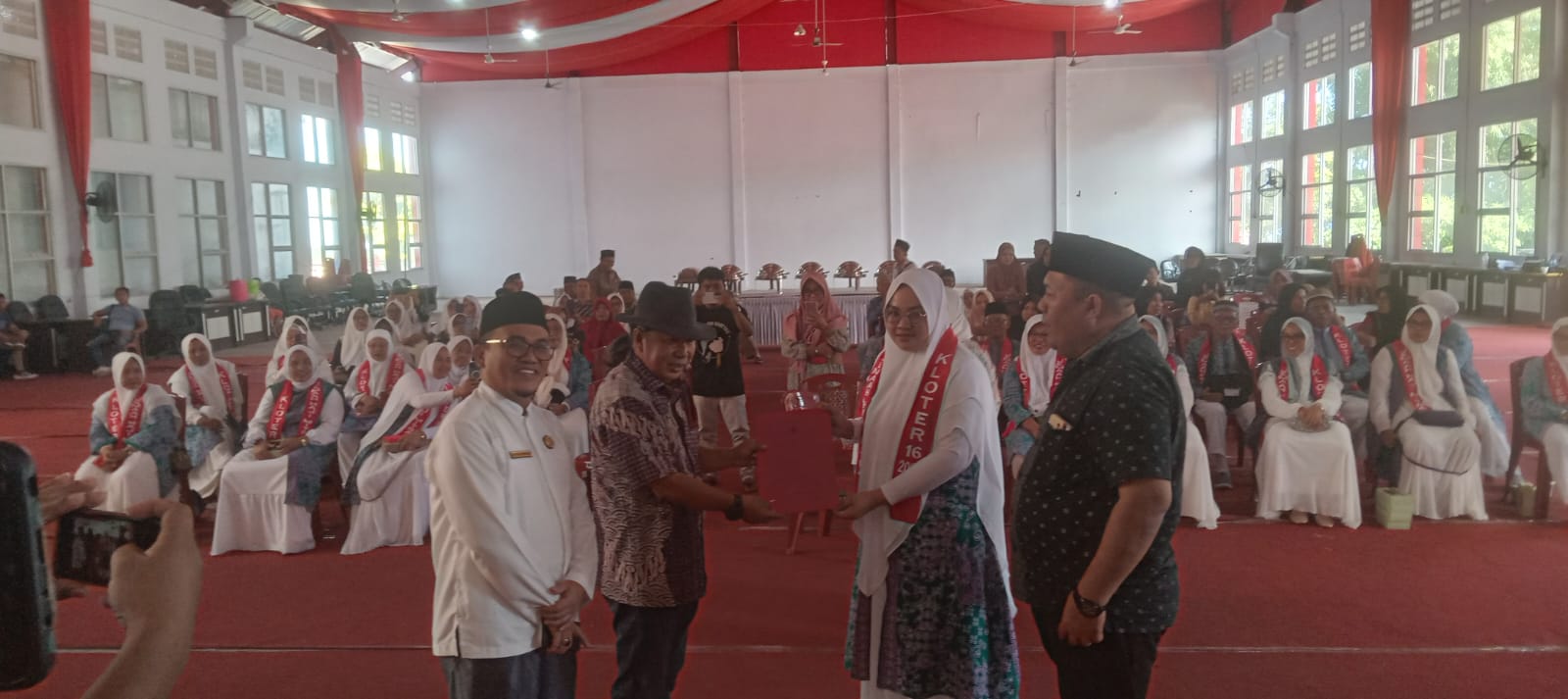 foto bupati Mitra lepas jamaah haji Mitra 1