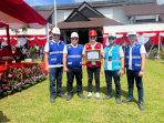 Pegawai PLN UP3 Tahuna saat menerima Penghargaan Zero Accident dari Pemerintah Provinsi Sulawesi Utara