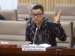 Direktur Utama PLN Darmawan Prasodjo saat menyampaikan paparan dalam Rapat Dengar Pendapat dengan Komisi VI DPR RI di Jakarta pada Rabu (3/4).