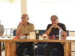 foto bupati dalam rapat harganas