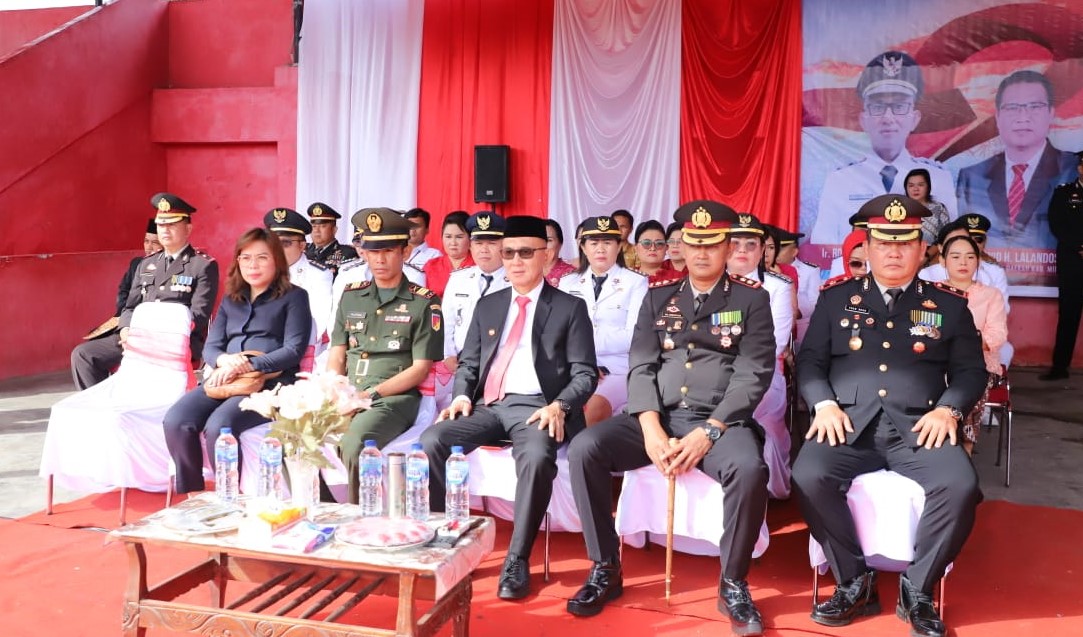 foto pj Bupati bersama Muspida dalam Hut Bhayangkara ke 78