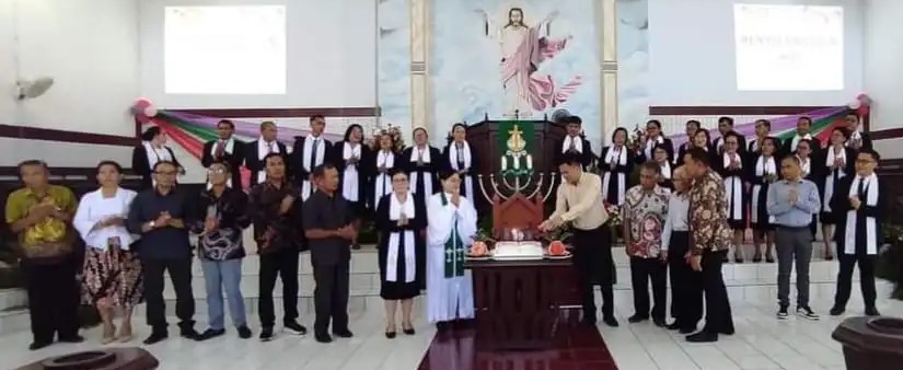 foto HUT Jemaat Imanuel Tolombukan wilayah pasan