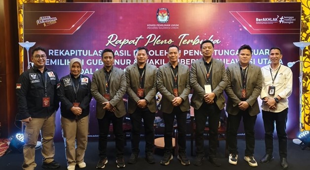 foto pimpinan KPU bersama bawaslu