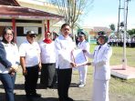 penyerahan SK Pj Hukum Tua oleh Wabub Mitra