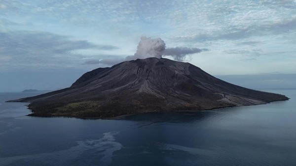 situasi-gunung-ruang-terkini-aktivitas-masih-tinggi_169
