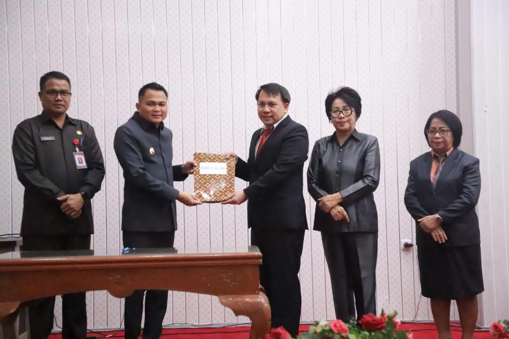 foto rapat Paripurna